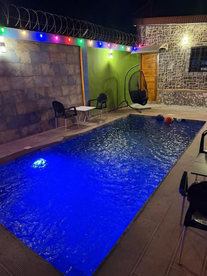 La piscine de nuit